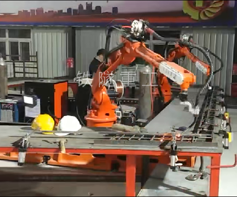 焊接机器人2.png
